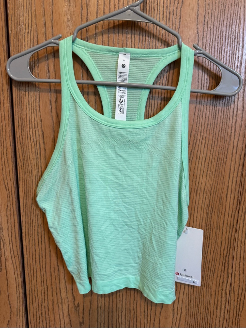 lululemon athletica Swiftly Tech Cropped
Racerback Tank 2.0 - Citrus Lime